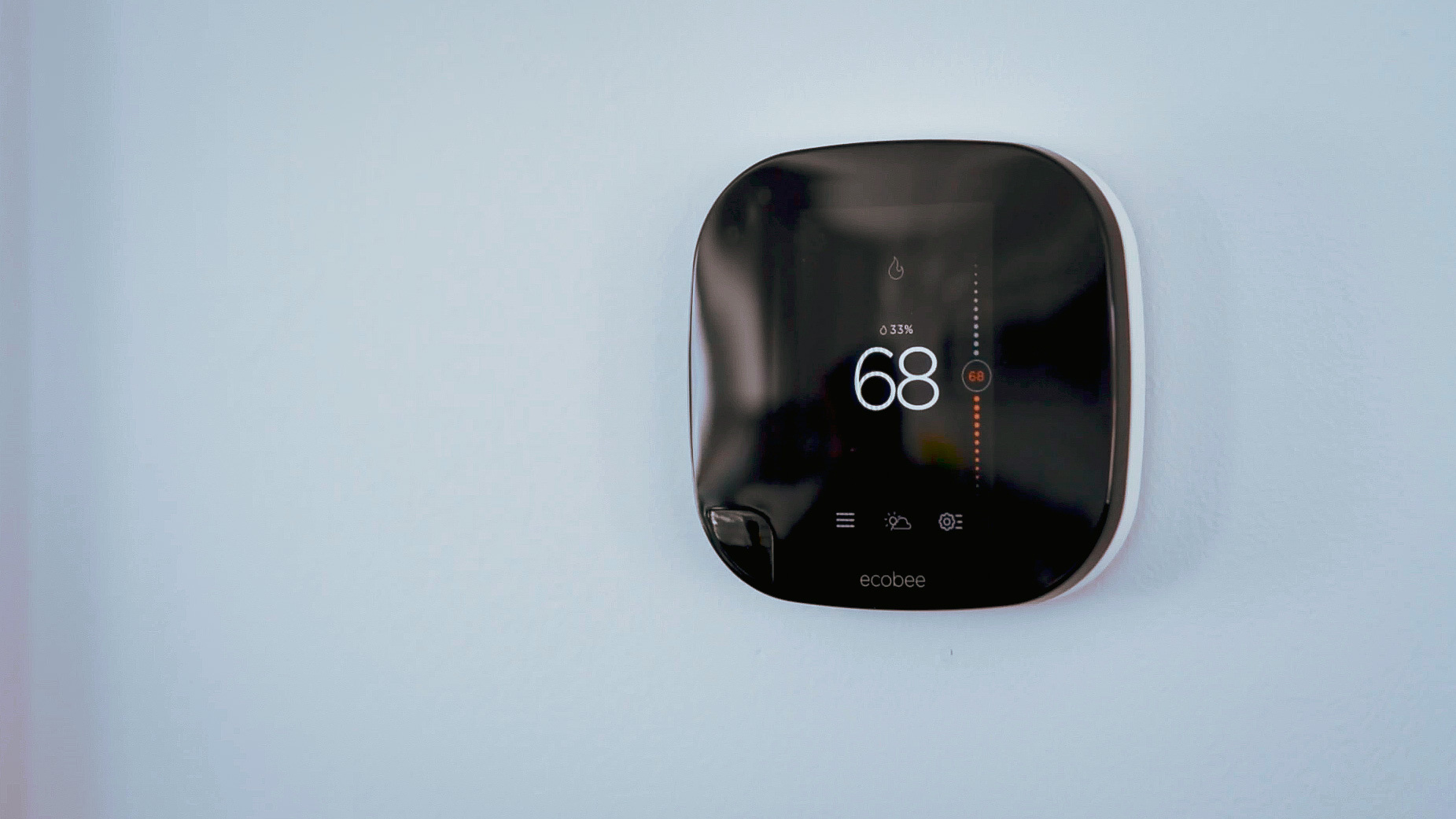 How Does a Smart Thermostat Help Save on Energy Costs? - NEC Co-op Energy